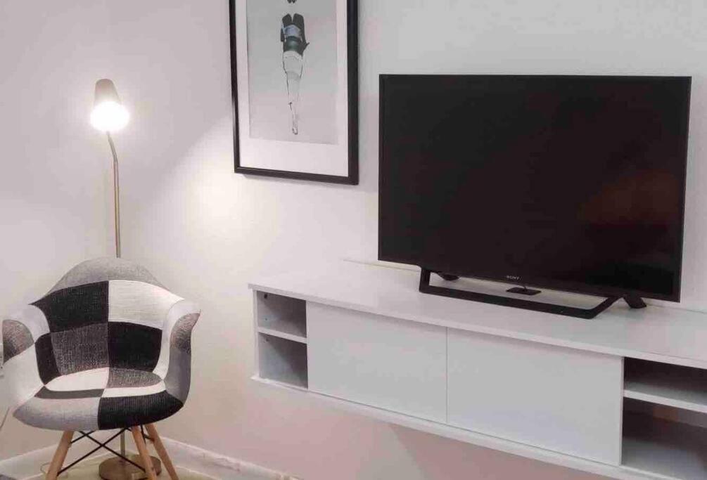 Apartamento Location! In Coconut Grove With Parking *